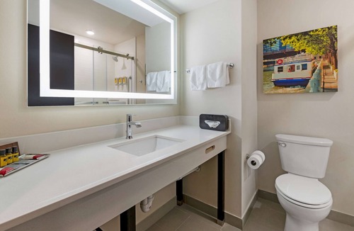 South Holland Hotel | Best Western Plus South Holland/Chicago Southland