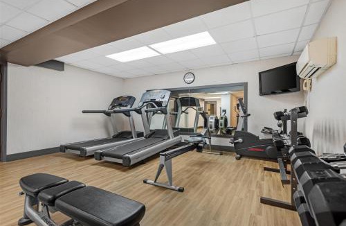 Connaught Hotel | Best Western Plus Suites Downtown Calgary