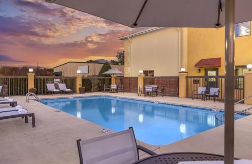 Greenville Hotel | Best Western Plus Suites Greenville