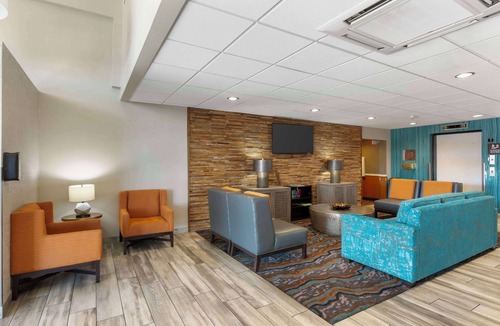 Sierra Vista Hotel | Best Western Plus Sun Canyon