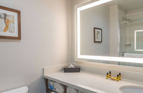 South End Hotel | Best Western Plus Tacoma Hotel