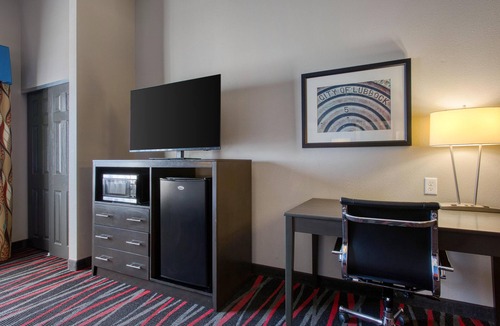 North by Northwest Hotel | Best Western Plus Tech Medical Center Inn
