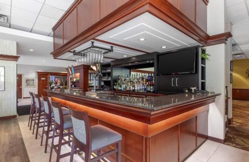 Stratford Hotel | Best Western PLUS The Arden Park Hotel