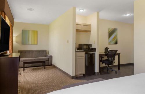 Farmington Hotel | Best Western Plus the Four Corners Inn