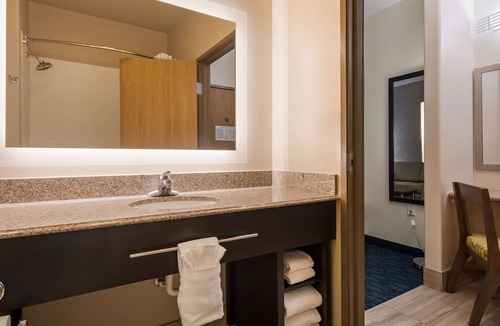 Tulsa Hotel | Best Western Plus Tulsa Inn & Suites