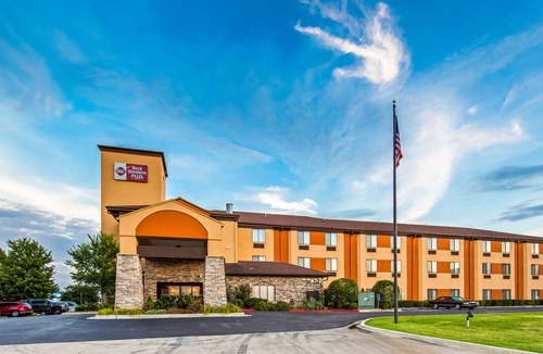 South Tulsa Hotel | Best Western Plus Tulsa Woodland Hills Hotel and Suites