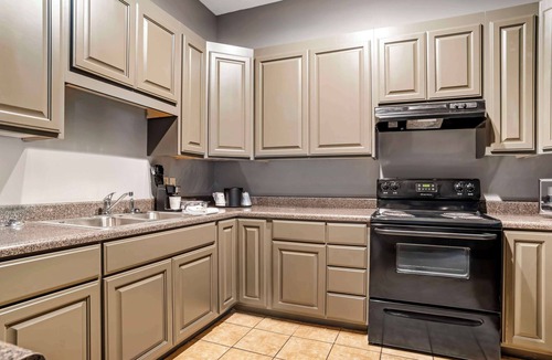 Demopolis Hotel | Best Western Plus Two Rivers Hotel & Suites