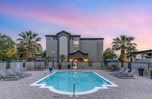 Livermore Hotel | Best Western Plus Vineyard Inn