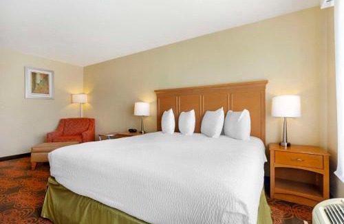 Bellmead Hotel | Best Western Plus Waco North