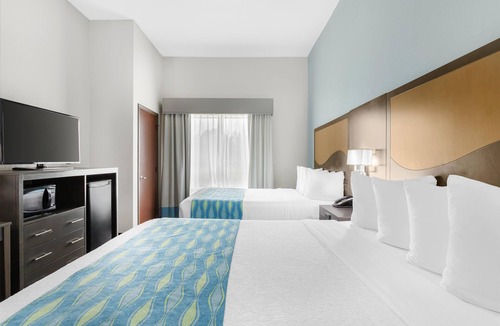 Waller Hotel | Best Western Plus Waller Hotel