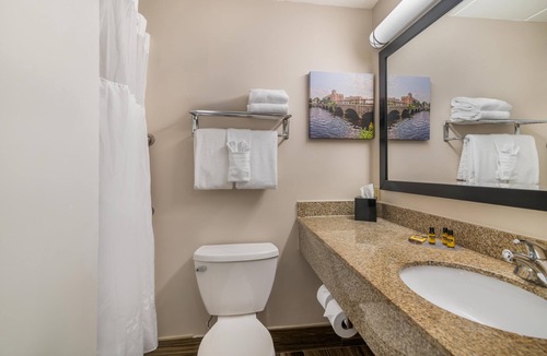 Piety Corner Hotel | Best Western Plus Waltham Boston