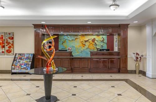 Waxahachie Hotel | Best Western Plus Waxahachie Inn & Suites
