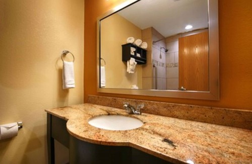 Harrison Hotel | Best Western Plus Whitewater Inn