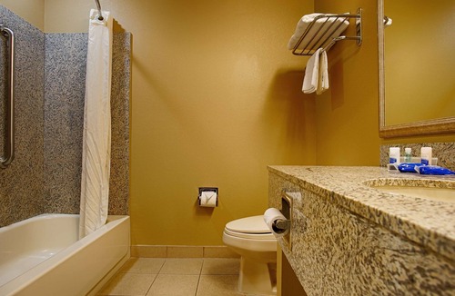 South Tulsa Hotel | Best Western Plus Woodland Hills Hotel & Suites