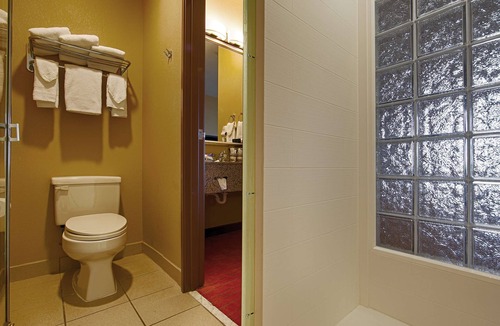 South Tulsa Hotel | Best Western Plus Woodland Hills Hotel & Suites