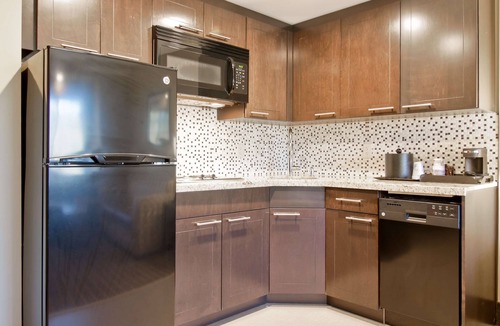 Woodstock Hotel | Best Western Plus Woodstock Inn & Suites