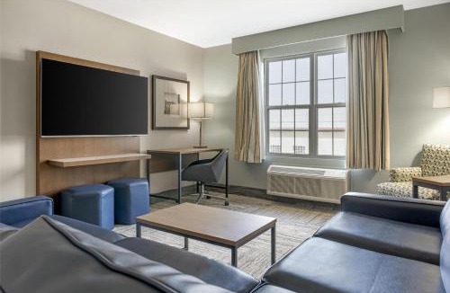 Woodstock Hotel | Best Western Plus Woodstock Hotel Conference Centre