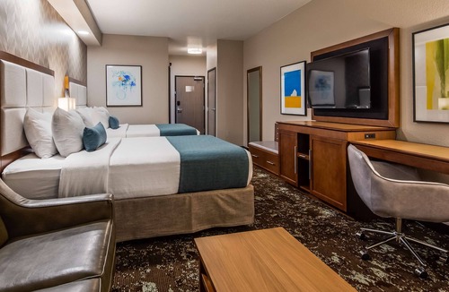 Ankeny Hotel | Best Western Premier Ankeny Hotel