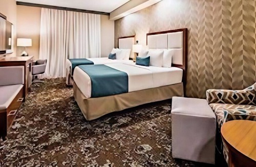 Ankeny Hotel | Best Western Premier Ankeny Hotel