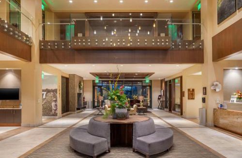 Lebanon Hotel | Best Western Premier Boulder Falls Inn