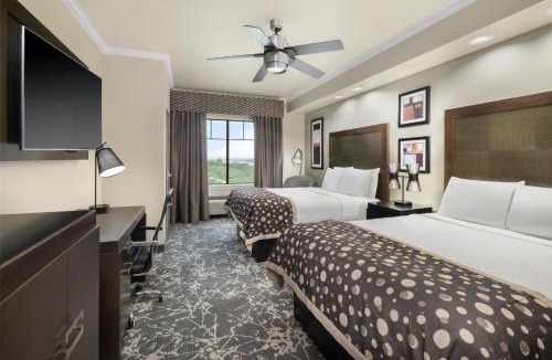 Denton Hotel | Best Western Premier Crown Chase Inn & Suites