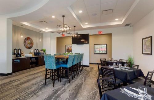Timmins Hotel | Best Western Premier Northwood Hotel