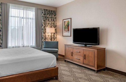 Pasco Hotel | Best Western Premier Pasco Inn & Suites