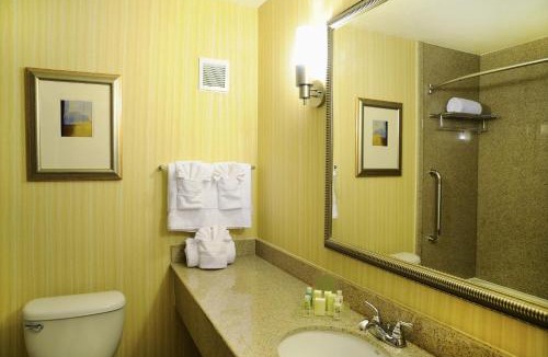 South Richmond Hotel | Best Western Premier Richmond City Gateway