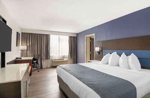 South Richmond Hotel | Best Western Premier Richmond City Gateway