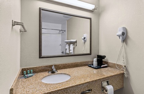 Pine Bluff Hotel | Best Western Presidential Hotel & Suites