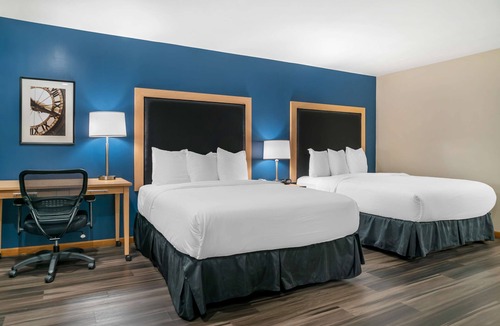 Cheboygan Hotel | Best Western River Terrace