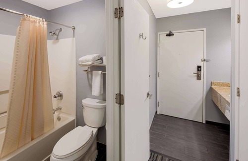 Danville Hotel | Best Western Riverside Inn