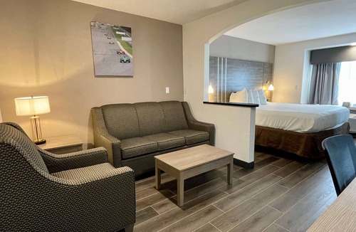 Roanoke Hotel | Best Western Roanoke Inn & Suites