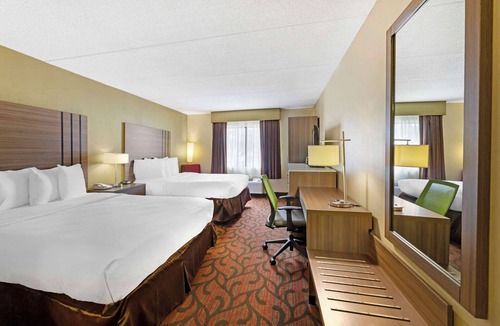 Rochester Hotel | Best Western Rochester Marketplace Inn