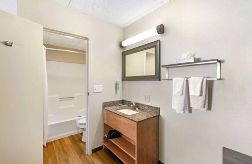 Rochester Hotel | Best Western Rochester Marketplace Inn