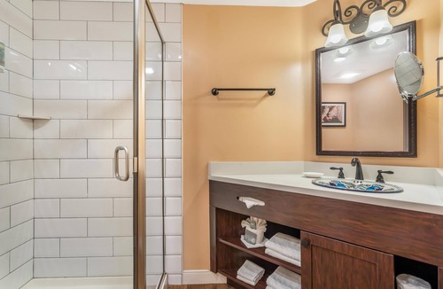 Watsonville Hotel | Best Western Rose Garden Inn