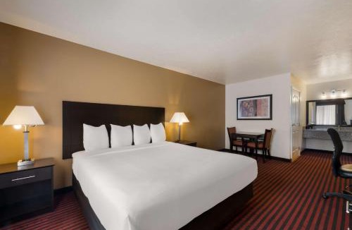 Salinas Hotel | Best Western Salinas Valley Inn & Suites