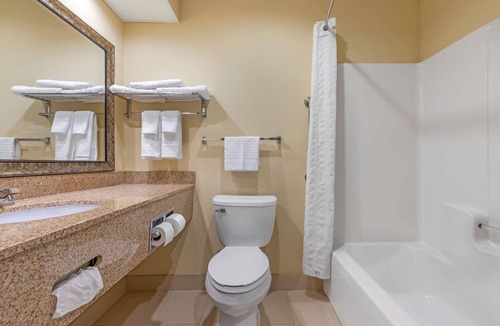Normandy Shores Hotel | Best Western Seneca-Clemson