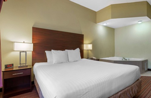 Normandy Shores Hotel | Best Western Seneca-Clemson