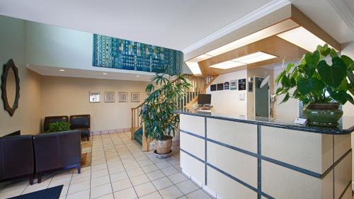 Snail Hotel | Best Western Silicon Valley Inn