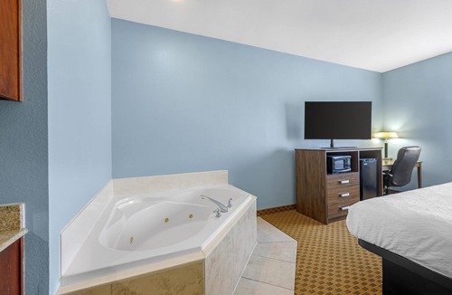 Levelland Hotel | Best Western South Plains Inn & Suites