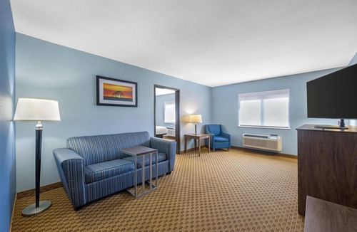 Levelland Hotel | Best Western South Plains Inn & Suites