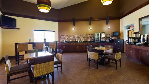 Sterling Hotel | Best Western Sundowner