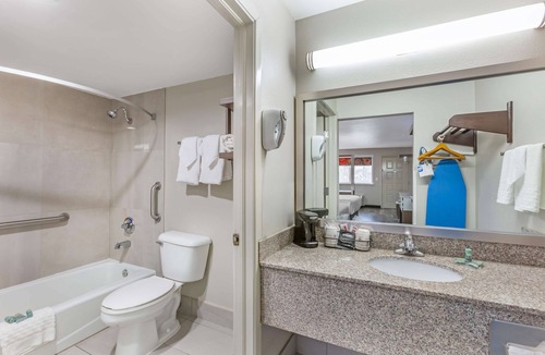 El Paso Hotel | Best Western Sunland Park Inn