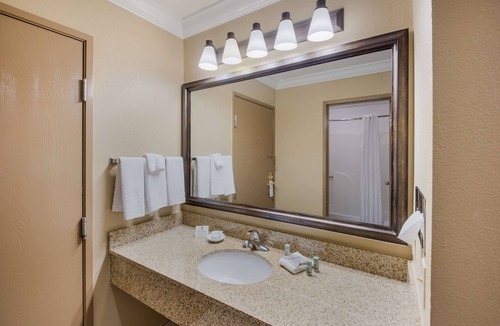 Oxford Hotel | Best Western Sycamore Inn