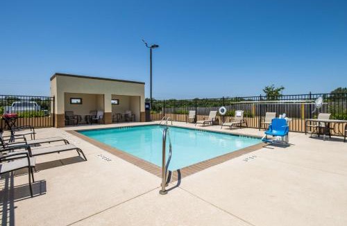 Temple Hotel | Best Western Temple Inn & Suites