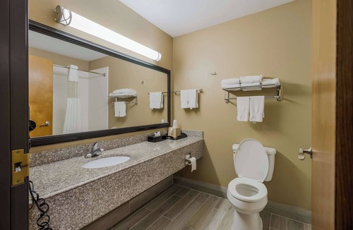 Temple Hotel | Best Western Temple Inn & Suites