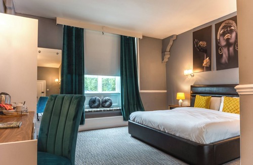 Northampton Hotel | Best Western The Plough Hotel