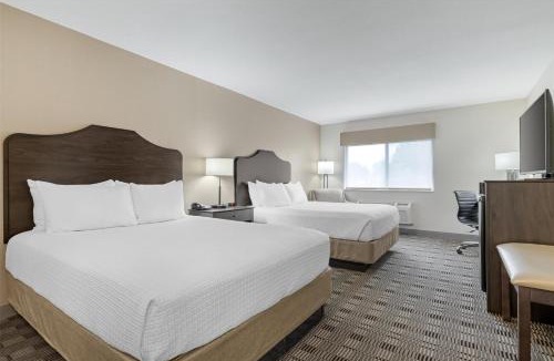 Grove Hotel | Best Western TimberRidge Inn