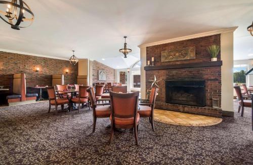 Canton Hotel | Best Western University Inn